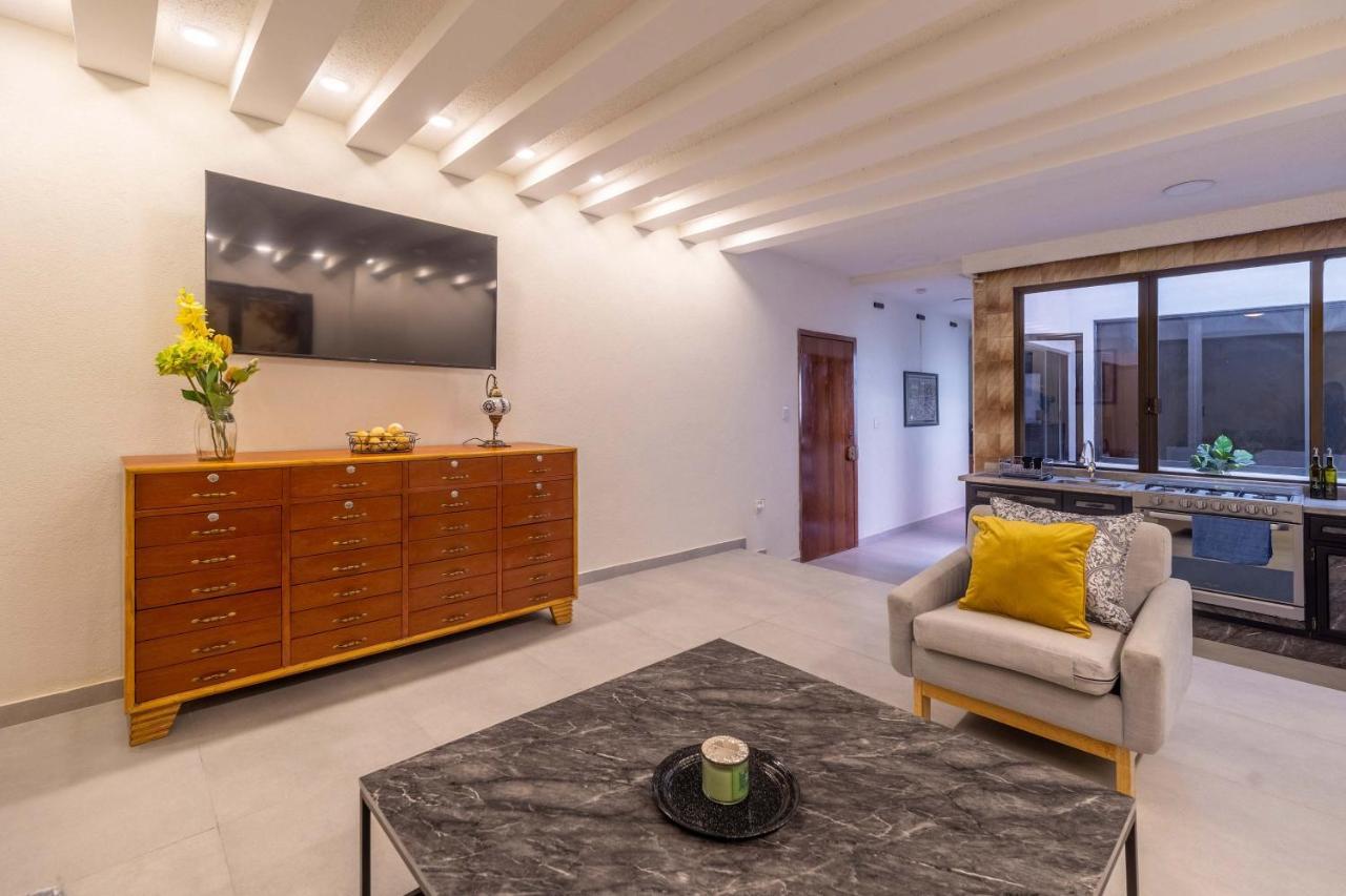Historic Center Modern Apartment
